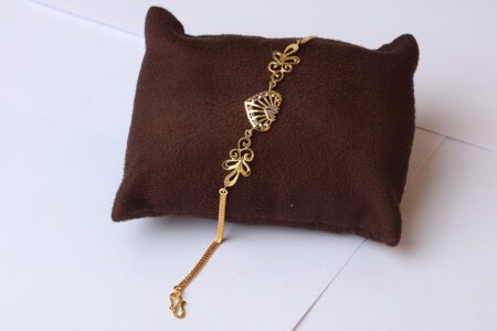gold bracelet