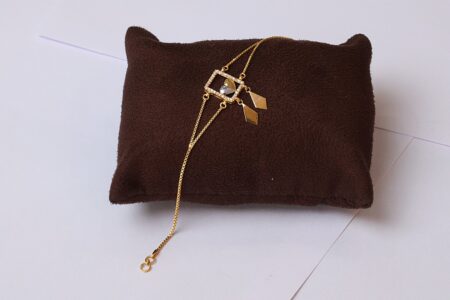 Stylish Gold Geometric Frame Tassel Bracelet